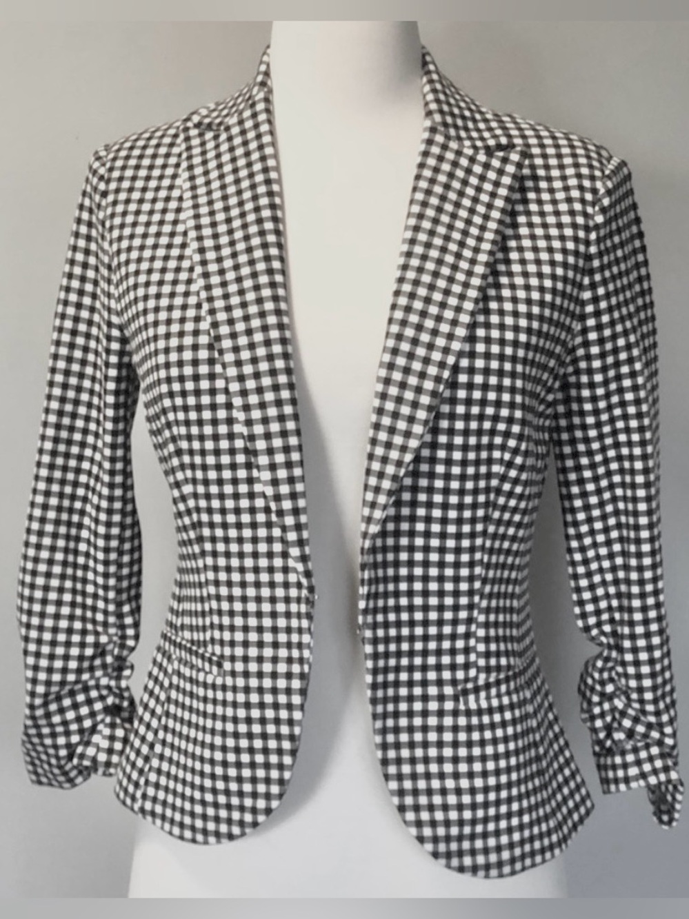 Amanda & Chelsea Black/White Gingham Ruched Sleeve Rayon Knit Blazer - Size M
